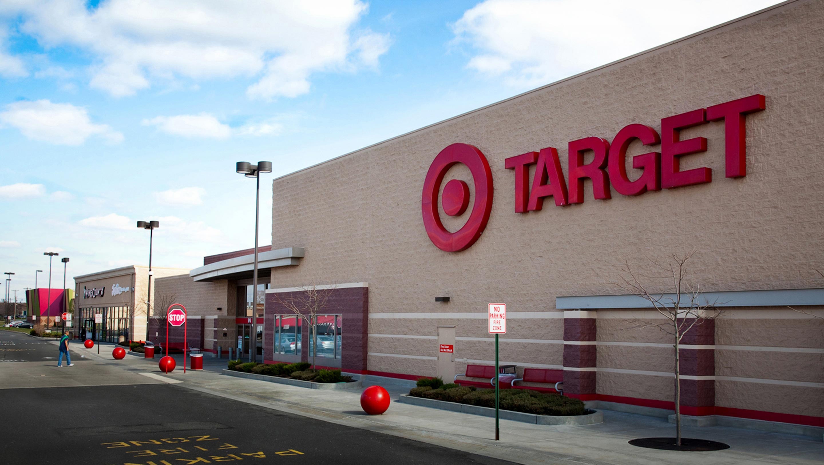 Retail power centers